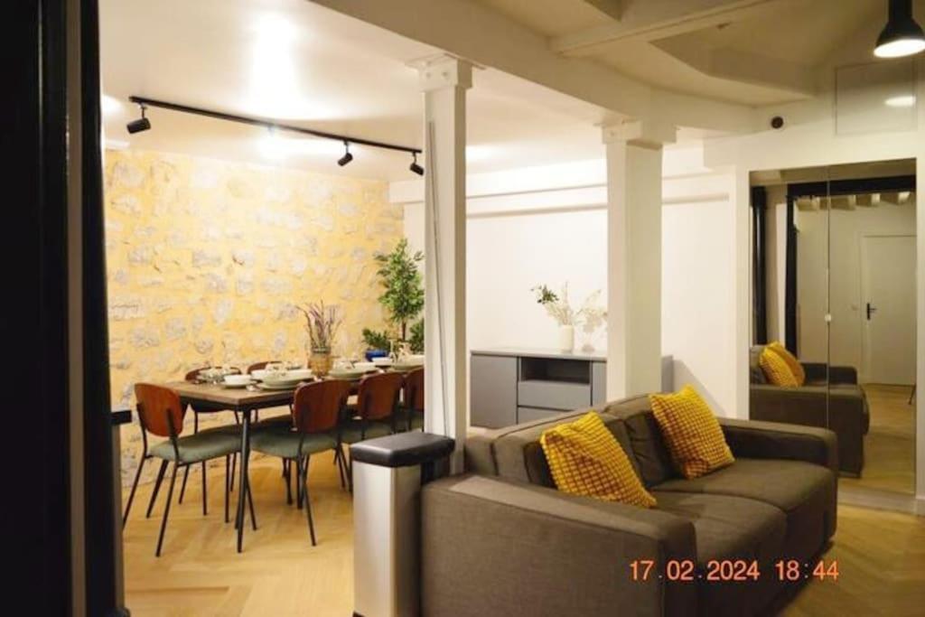 Magnificient Parisian Flat - Parisian Heart Apartment ภายนอก รูปภาพ