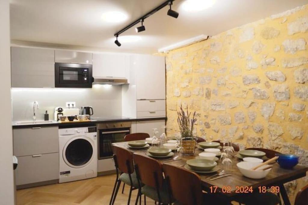 Magnificient Parisian Flat - Parisian Heart Apartment ภายนอก รูปภาพ