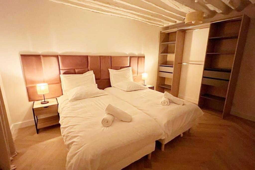 Magnificient Parisian Flat - Parisian Heart Apartment ภายนอก รูปภาพ