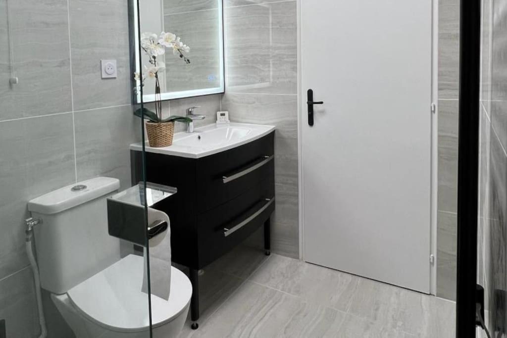 Magnificient Parisian Flat - Parisian Heart Apartment ภายนอก รูปภาพ